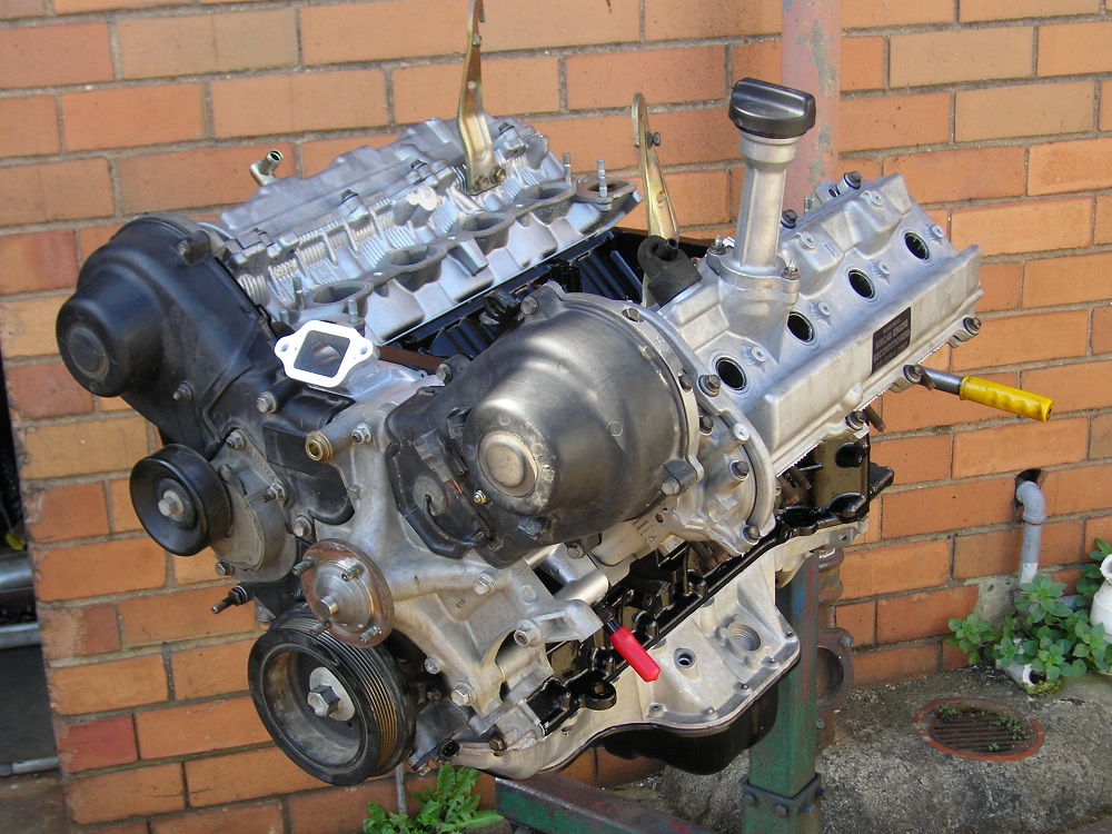Toyota 2UZ-FE 4.7L V8 Engine.