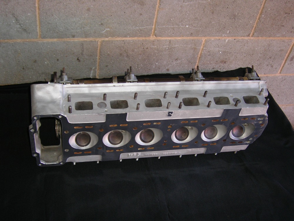 Jaguar 4.2L Reconditioned Cylinder Head.